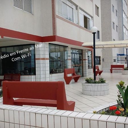 Апартаменти Predio Em Frente Ao Mar Прая-Гранді Екстер'єр фото